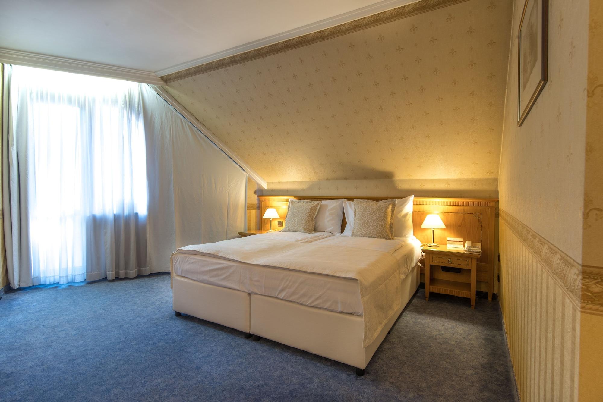 Hotel Downtown - Location In The Heart Of Sofia