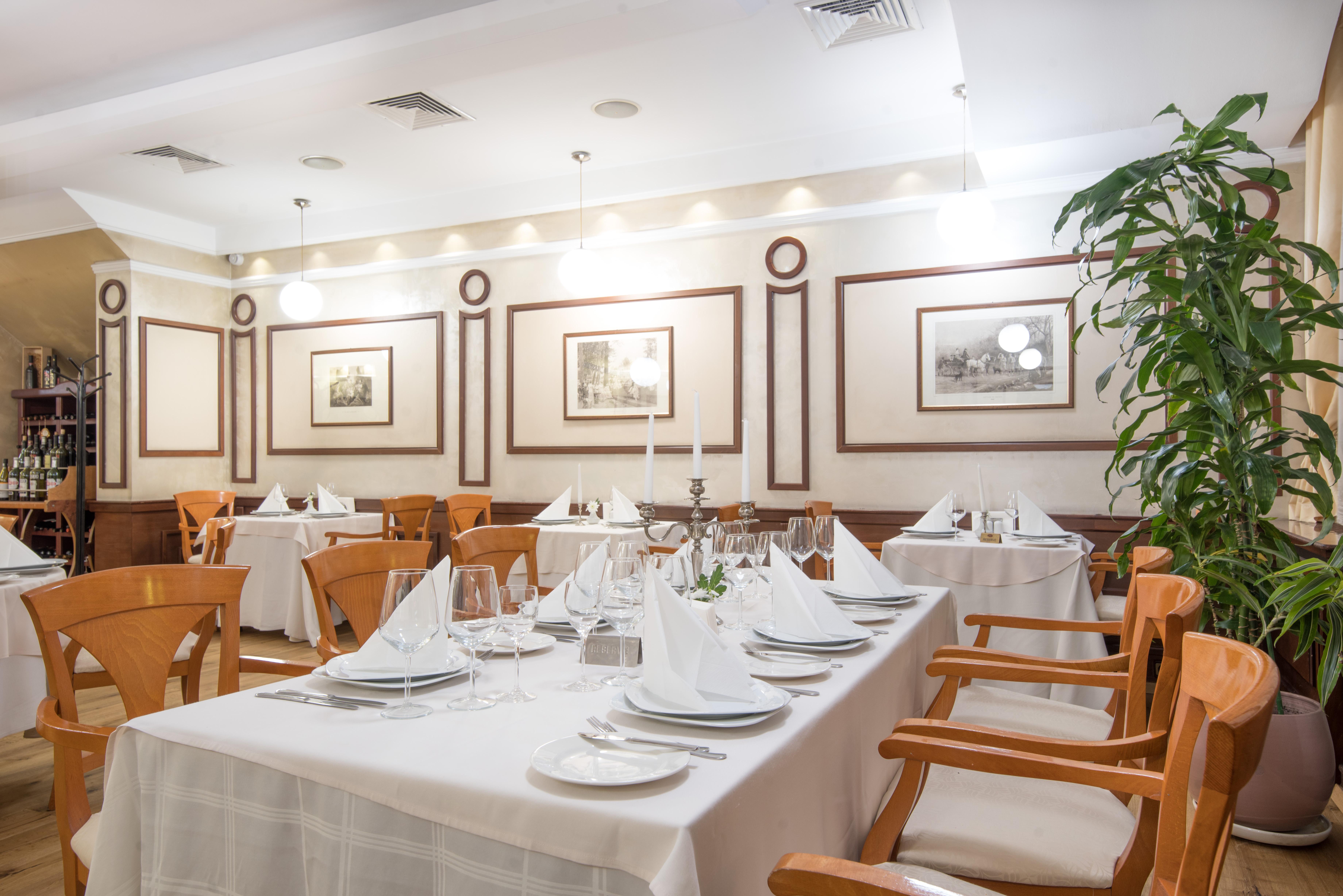Hotel Downtown - Location In The Heart Of