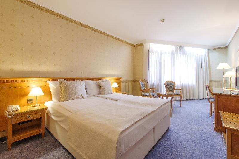 Downtown - Location In The Heart Of Hotel