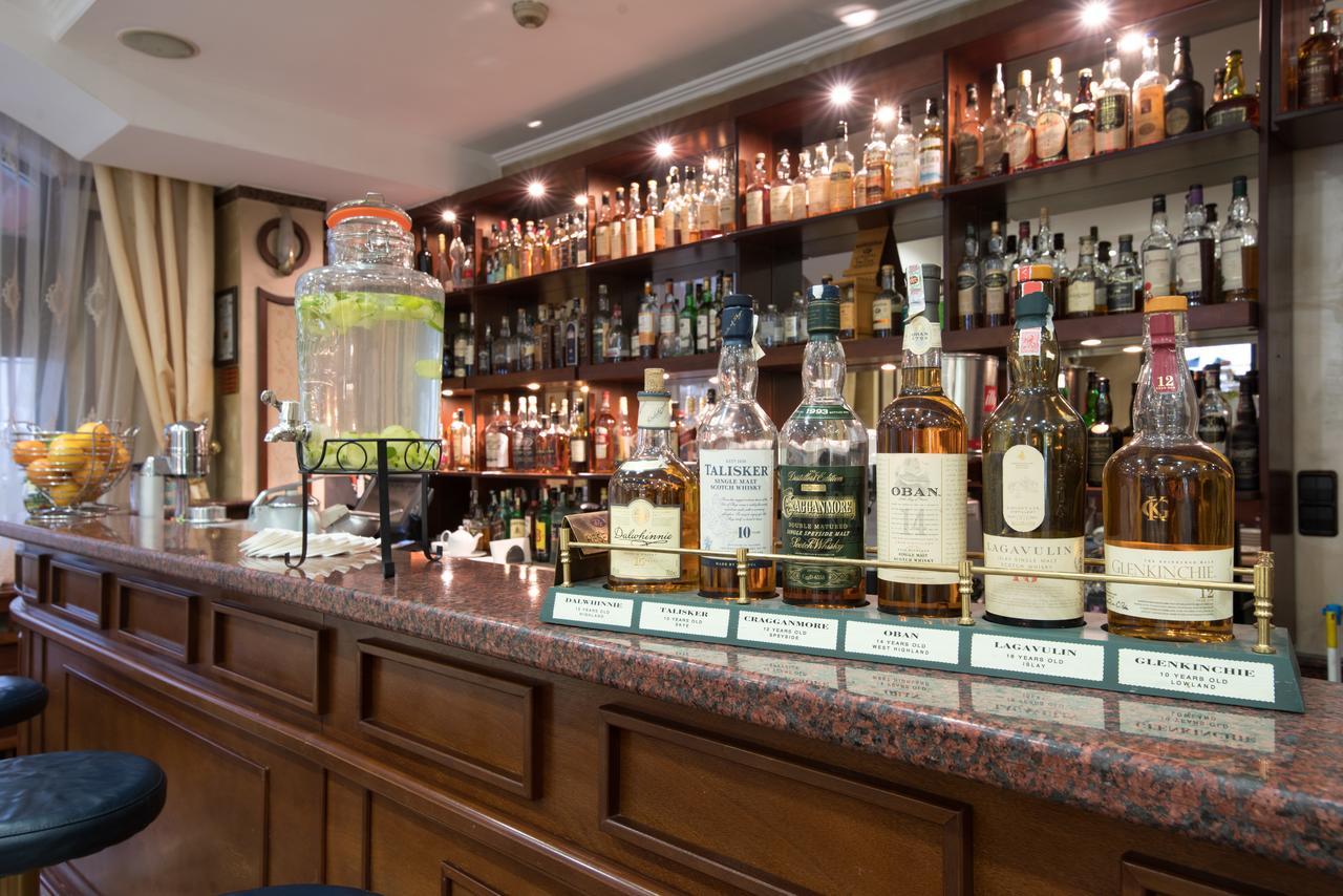 Hotel Downtown - Location In The Heart Of 4*